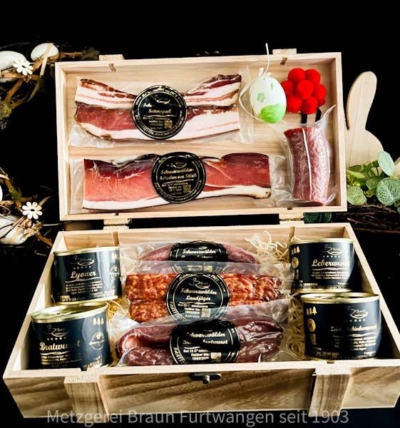 Schäufeleshop, Schwarzwälder Spezialitäten- Korb Bratwurst, Schinkenspeck, Honigschnaps, Landjäger